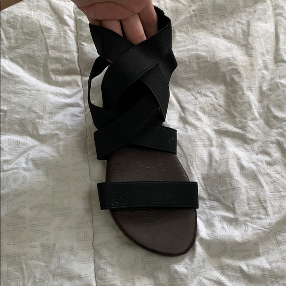 Shoes - Black strappy ankle sandals